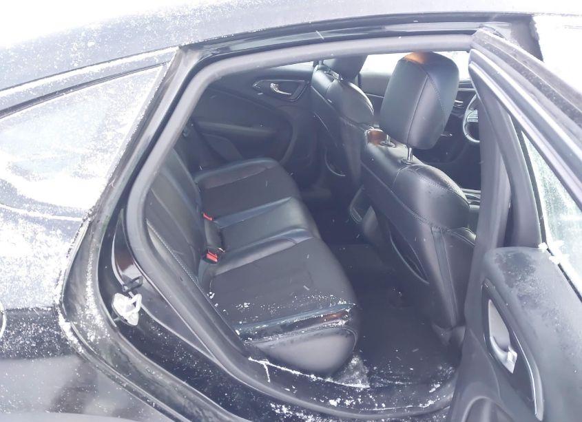 Photo 8 of 2016 Chrysler 200 S (VIN 1C3CCCBB8GN109148)