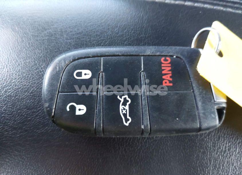 Photo 11 of 2015 Chrysler 200 S (VIN 1C3CCCBB9FN507905)