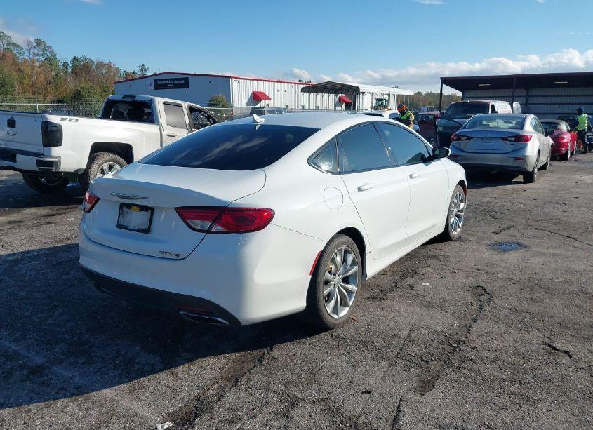 Photo 4 of 2015 Chrysler 200 S (VIN 1C3CCCBB9FN566341)