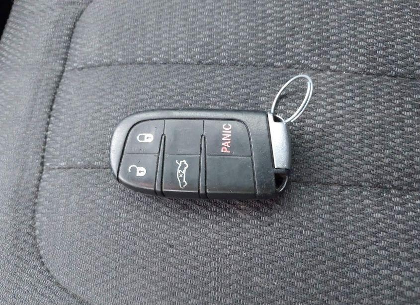 Photo 11 of 2015 Chrysler 200 S (VIN 1C3CCCBB9FN665516)