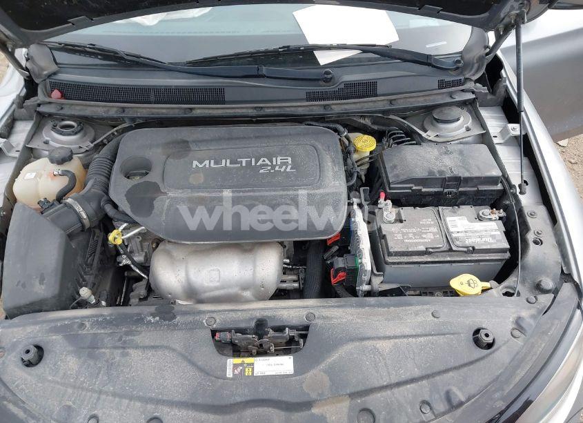 Photo 10 of 2015 Chrysler 200 S (VIN 1C3CCCBB9FN702905)