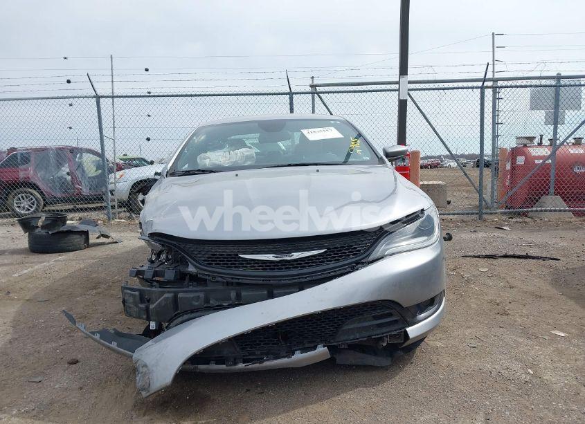 Photo 12 of 2015 Chrysler 200 S (VIN 1C3CCCBB9FN702905)