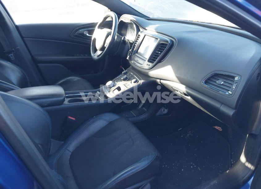 Photo 5 of 2016 Chrysler 200 S (VIN 1C3CCCBB9GN112365)