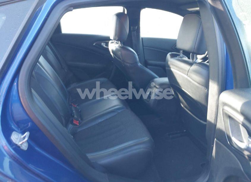 Photo 8 of 2016 Chrysler 200 S (VIN 1C3CCCBB9GN112365)