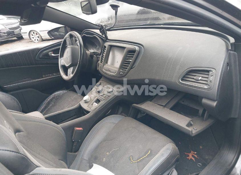 Photo 5 of 2016 Chrysler 200 S (VIN 1C3CCCBB9GN116013)