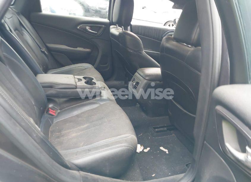 Photo 8 of 2016 Chrysler 200 S (VIN 1C3CCCBB9GN116013)