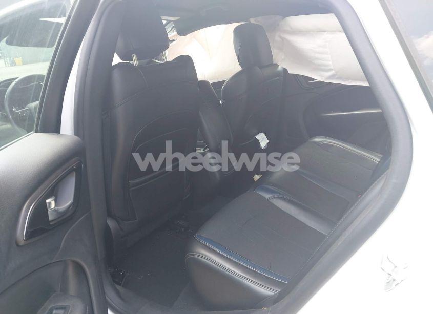 Photo 8 of 2016 Chrysler 200 S (VIN 1C3CCCBB9GN138870)