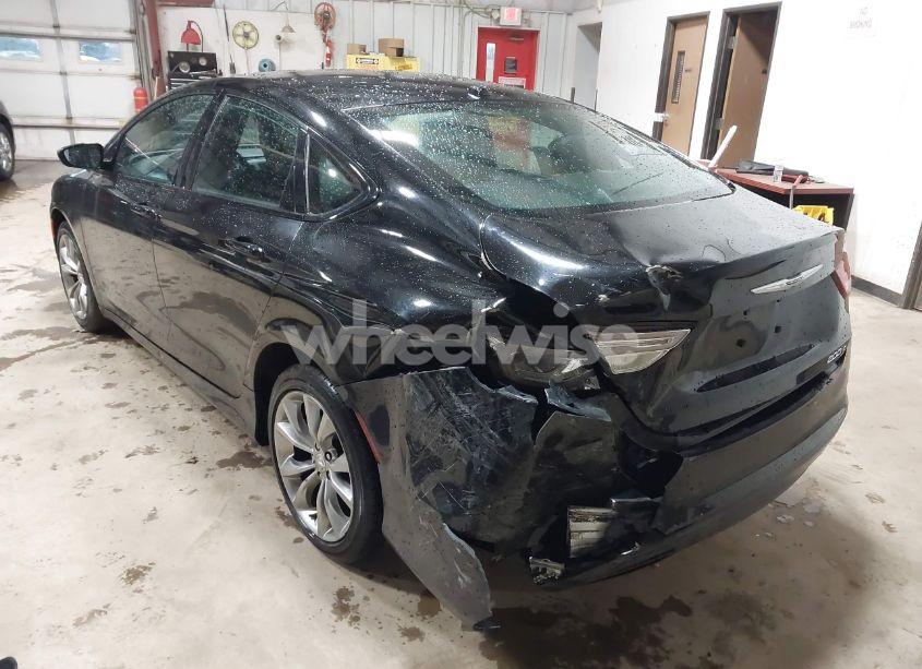 Photo 3 of 2015 Chrysler 200 S (VIN 1C3CCCBBXFN531792)