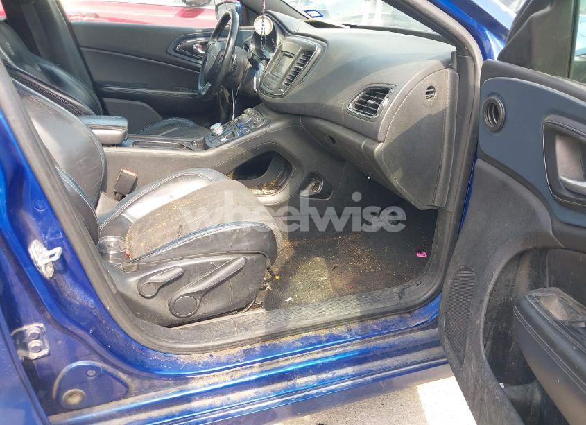 Photo 5 of 2015 Chrysler 200 S (VIN 1C3CCCBBXFN554862)