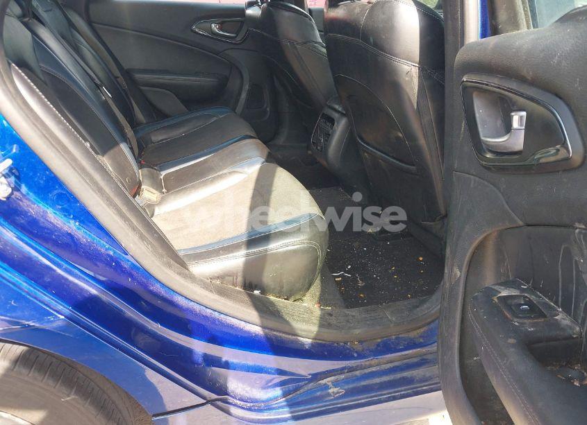 Photo 8 of 2015 Chrysler 200 S (VIN 1C3CCCBBXFN554862)