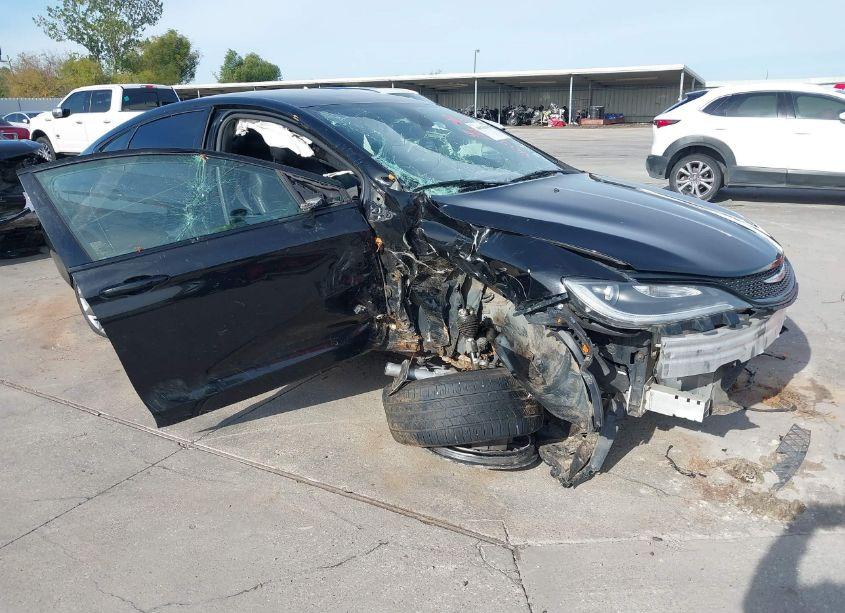 2015 Chrysler 200 S (VIN 1C3CCCBBXFN566364) main photo