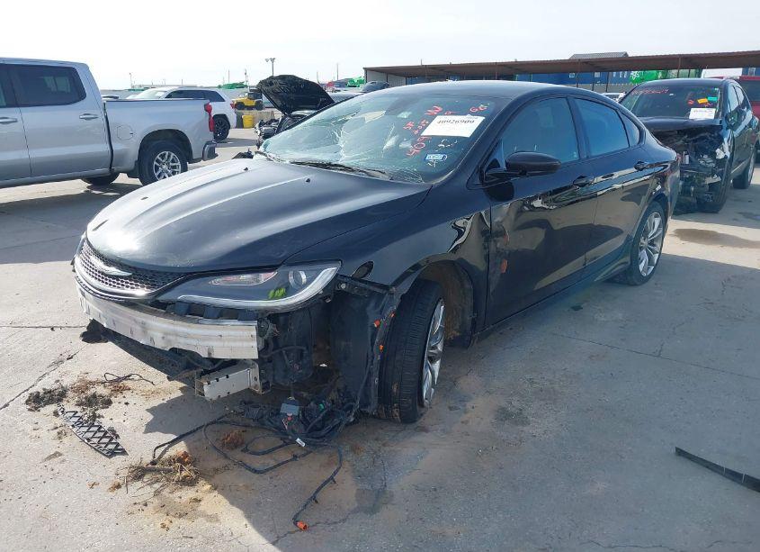 Photo 2 of 2015 Chrysler 200 S (VIN 1C3CCCBBXFN566364)