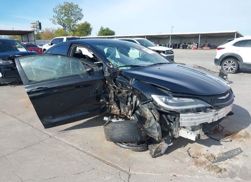 Photo 6 of 2015 Chrysler 200 S (VIN 1C3CCCBBXFN566364)