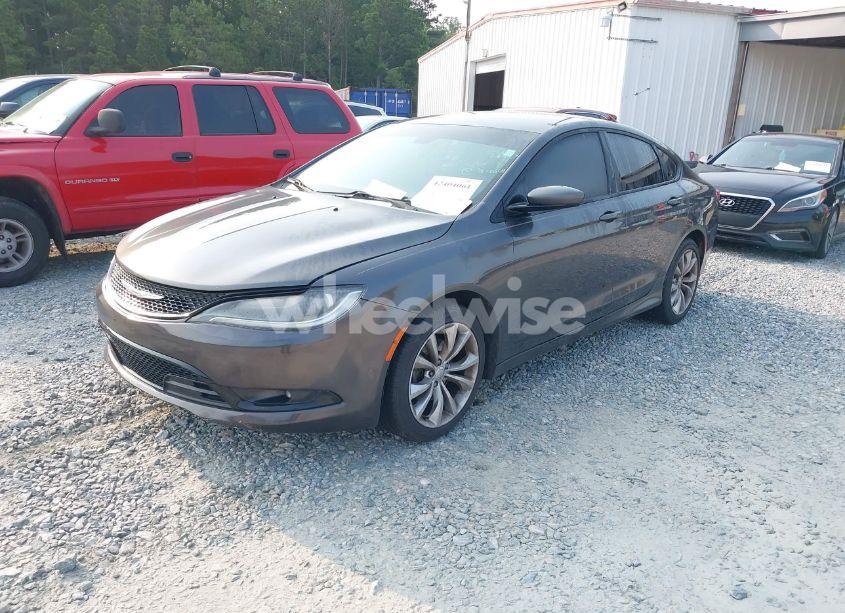 Photo 2 of 2015 Chrysler 200 S (VIN 1C3CCCBBXFN619371)