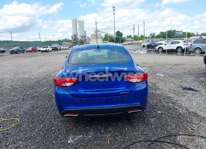 Photo 17 of 2015 Chrysler 200 S (VIN 1C3CCCBG0FN615972)