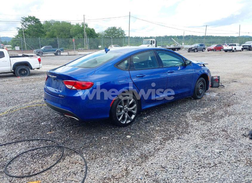 Photo 4 of 2015 Chrysler 200 S (VIN 1C3CCCBG0FN615972)