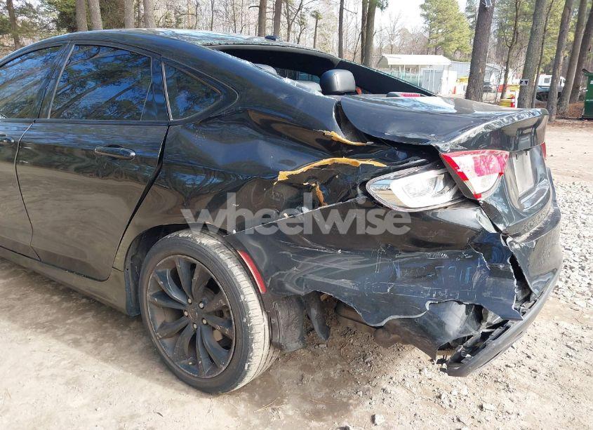 Photo 6 of 2016 Chrysler 200 S (VIN 1C3CCCBG0GN192179)