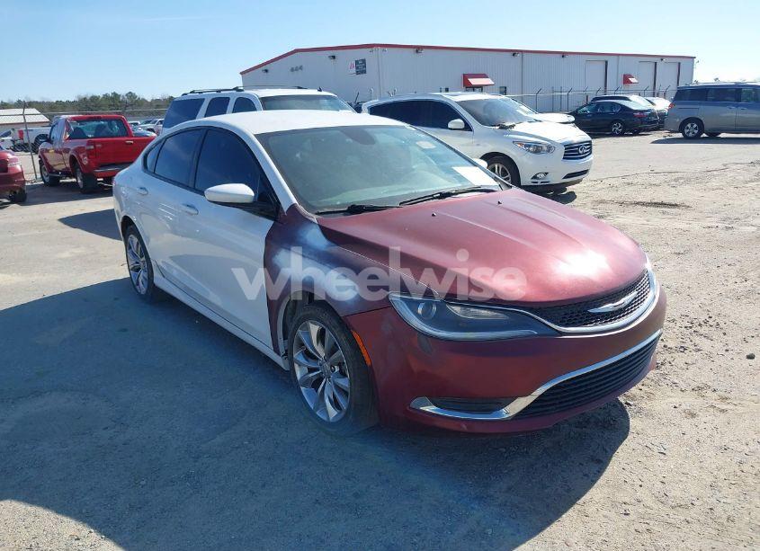 2015 Chrysler 200 S (VIN 1C3CCCBG1FN517453) main photo