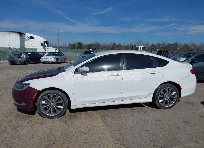 Photo 14 of 2015 Chrysler 200 S (VIN 1C3CCCBG1FN517453)