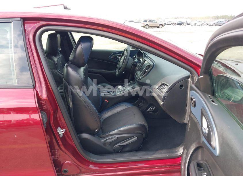 Photo 5 of 2015 Chrysler 200 S (VIN 1C3CCCBG1FN518974)