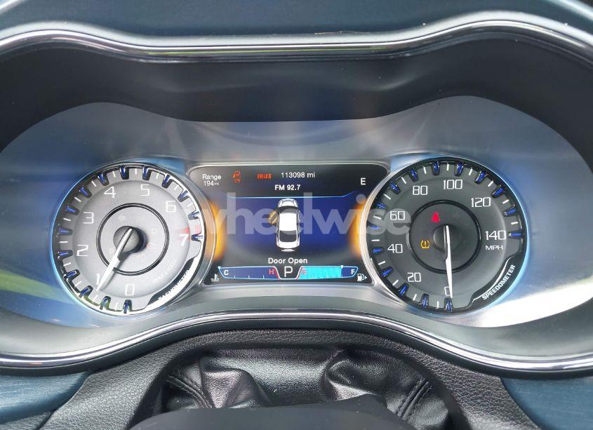 Photo 7 of 2015 Chrysler 200 S (VIN 1C3CCCBG1FN518974)