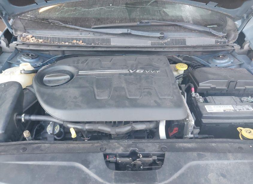 Photo 10 of 2015 Chrysler 200 S (VIN 1C3CCCBG1FN608917)