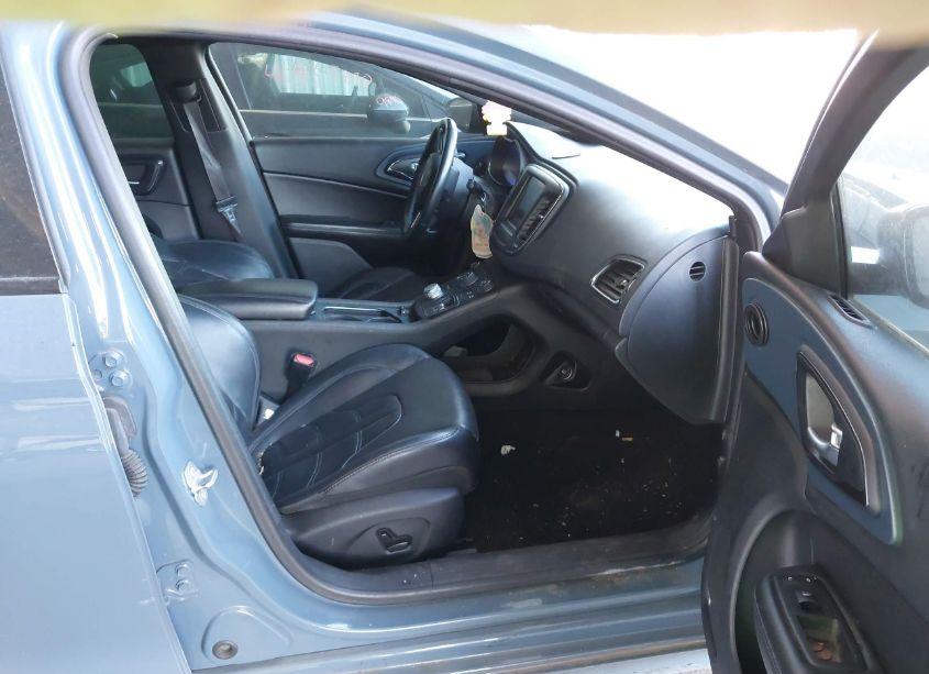 Photo 5 of 2015 Chrysler 200 S (VIN 1C3CCCBG1FN608917)