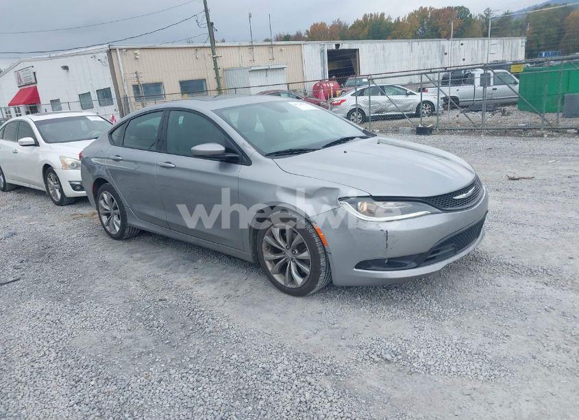2015 Chrysler 200 S (VIN 1C3CCCBG1FN735635) main photo