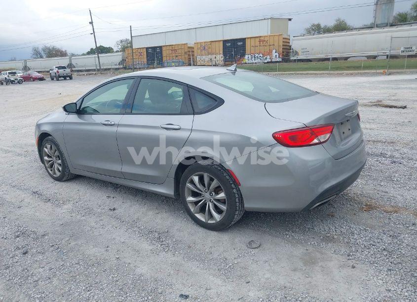 Photo 3 of 2015 Chrysler 200 S (VIN 1C3CCCBG1FN735635)