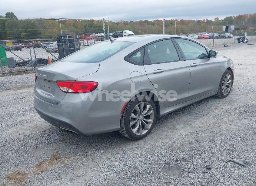 Photo 4 of 2015 Chrysler 200 S (VIN 1C3CCCBG1FN735635)