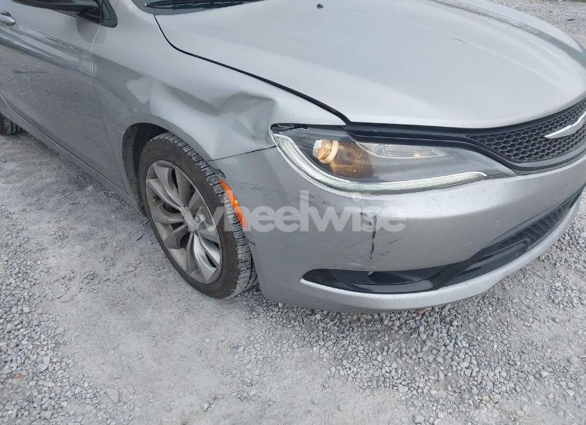 Photo 6 of 2015 Chrysler 200 S (VIN 1C3CCCBG1FN735635)