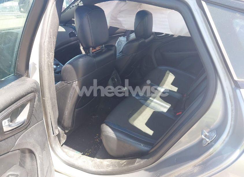 Photo 8 of 2015 Chrysler 200 S (VIN 1C3CCCBG2FN505330)