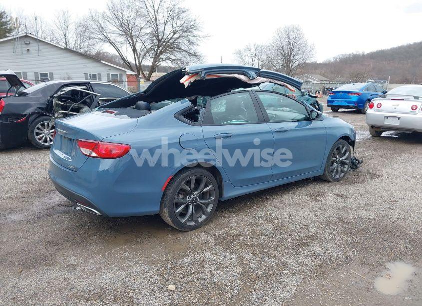 Photo 4 of 2015 Chrysler 200 S (VIN 1C3CCCBG2FN584143)