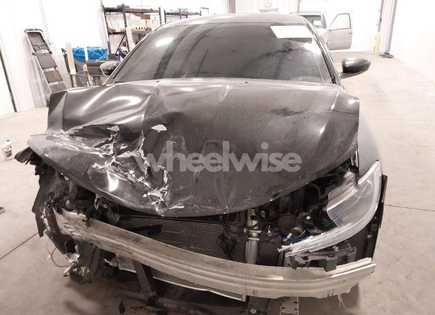 Photo 12 of 2015 Chrysler 200 S (VIN 1C3CCCBG2FN739516)