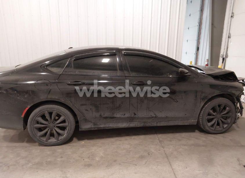 Photo 13 of 2015 Chrysler 200 S (VIN 1C3CCCBG2FN739516)