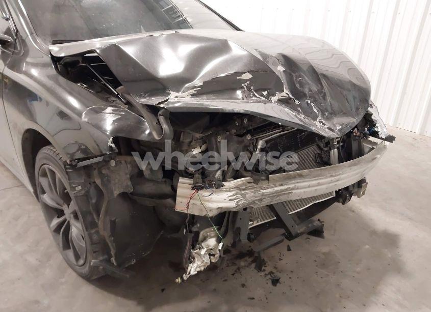 Photo 6 of 2015 Chrysler 200 S (VIN 1C3CCCBG2FN739516)