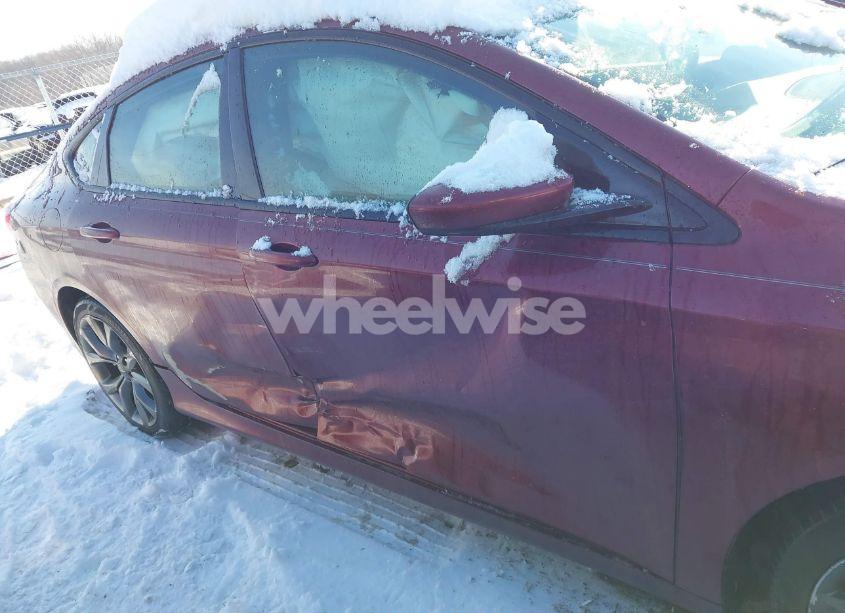 Photo 13 of 2015 Chrysler 200 S (VIN 1C3CCCBG3FN525862)