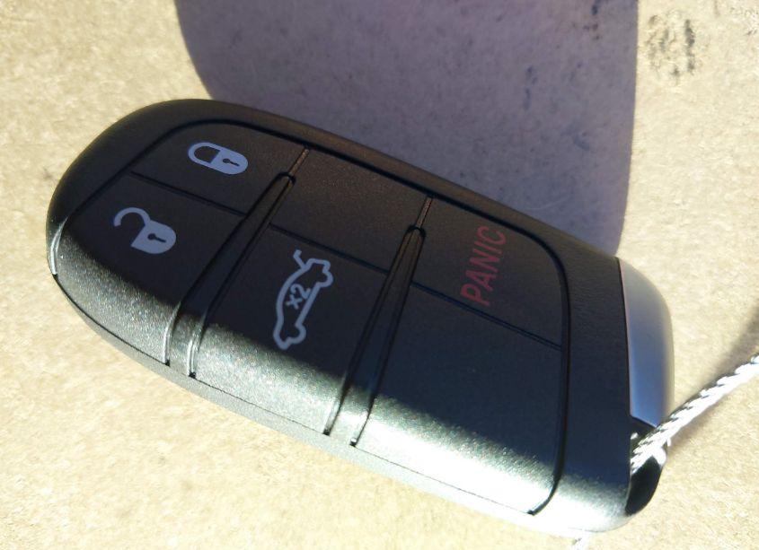 Photo 11 of 2015 Chrysler 200 S (VIN 1C3CCCBG3FN528051)