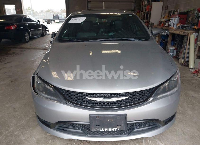 Photo 12 of 2015 Chrysler 200 S (VIN 1C3CCCBG3FN533475)