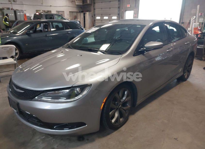Photo 2 of 2015 Chrysler 200 S (VIN 1C3CCCBG3FN533475)
