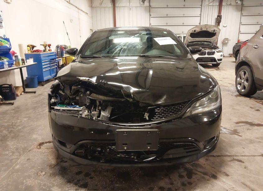 Photo 12 of 2015 Chrysler 200 S (VIN 1C3CCCBG3FN735622)