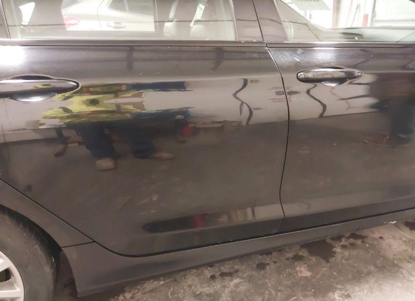 Photo 18 of 2015 Chrysler 200 S (VIN 1C3CCCBG3FN735622)