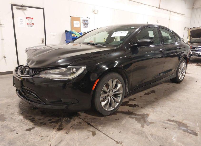 Photo 2 of 2015 Chrysler 200 S (VIN 1C3CCCBG3FN735622)
