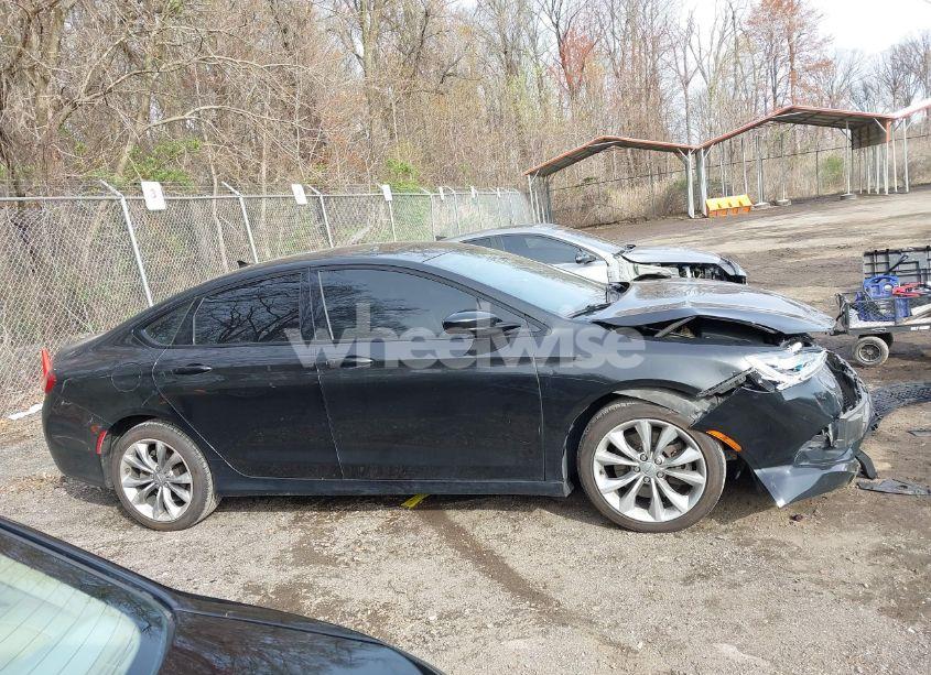 Photo 13 of 2015 Chrysler 200 S (VIN 1C3CCCBG3FN735930)