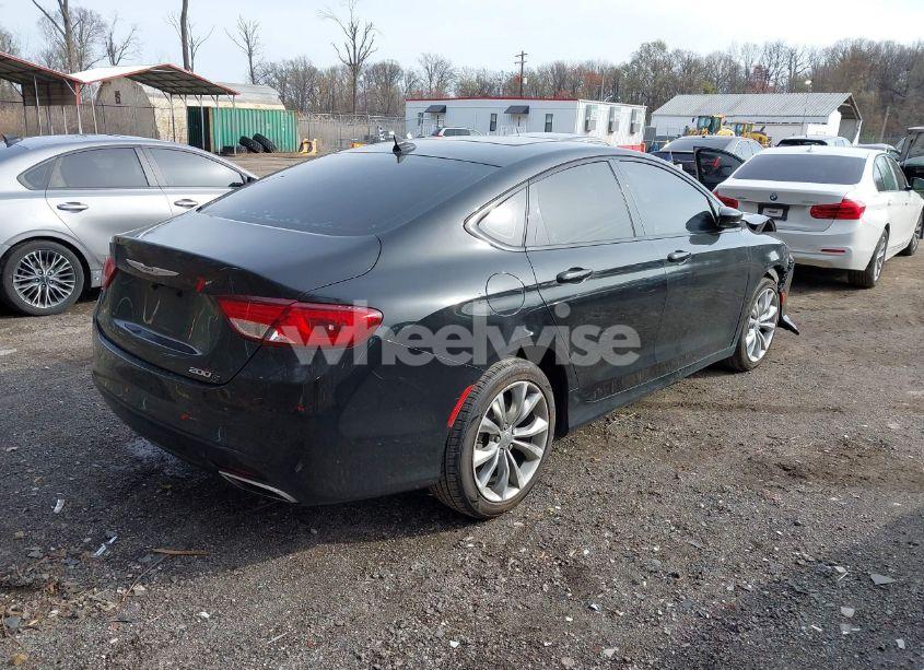 Photo 4 of 2015 Chrysler 200 S (VIN 1C3CCCBG3FN735930)