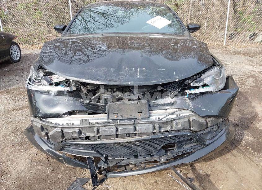 Photo 6 of 2015 Chrysler 200 S (VIN 1C3CCCBG3FN735930)