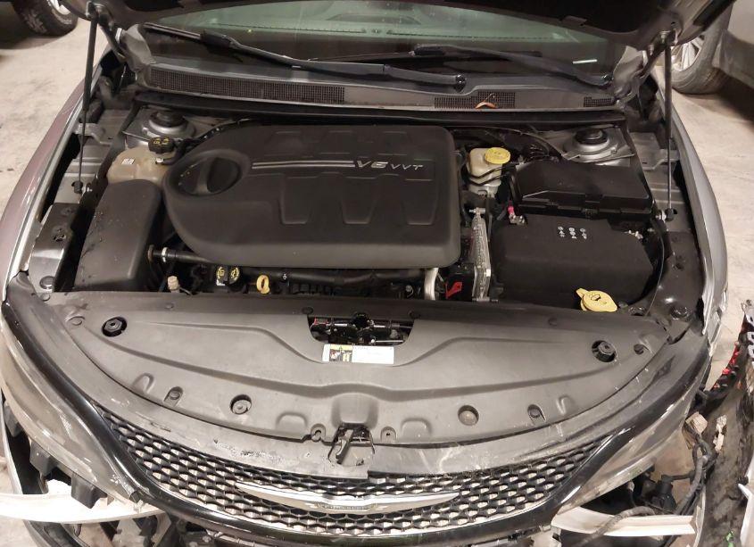 Photo 10 of 2015 Chrysler 200 S (VIN 1C3CCCBG4FN506138)