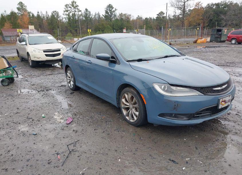 2015 Chrysler 200 S (VIN 1C3CCCBG4FN615070) main photo