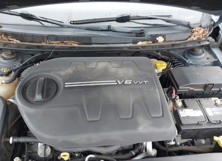 Photo 10 of 2015 Chrysler 200 S (VIN 1C3CCCBG4FN615070)