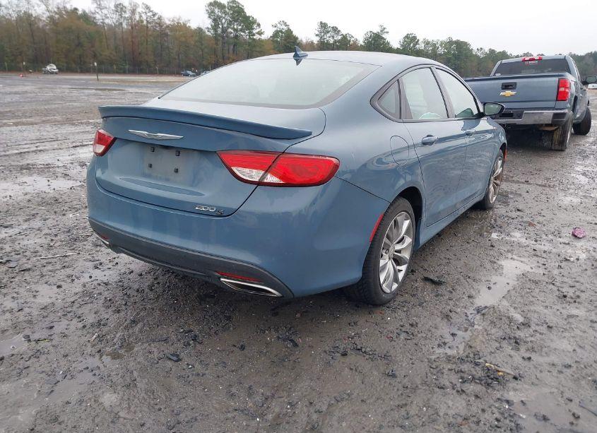 Photo 4 of 2015 Chrysler 200 S (VIN 1C3CCCBG4FN615070)